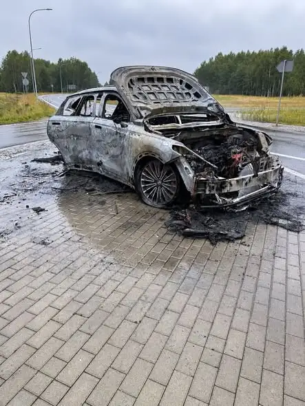 Interwencje OSP Jarocin: pomoc policji i pożar auta w Jarocinie i Zdziarach