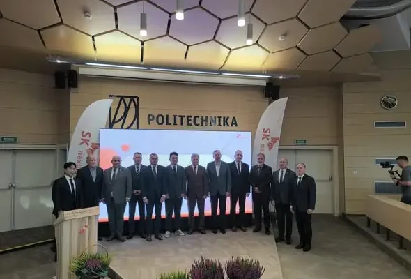 SK Nexilis nagrodziło uczniów z Niska i Stalowej Woli. Dziesięcioro stypendystów z RCEZ