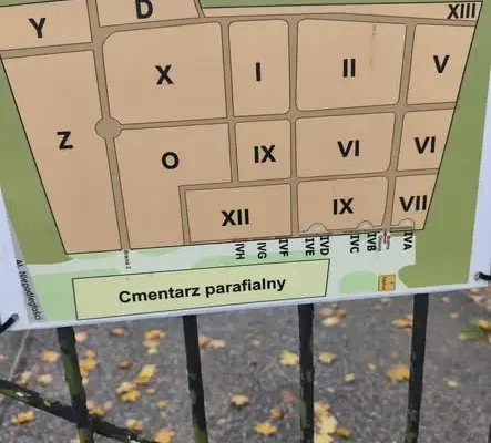 Uczniowie Zespołu Szkół nr 5 w Jarocinie odwiedzili groby nauczycieli